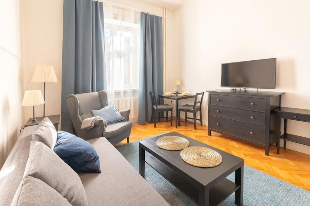 Wyjatkowy Apartament Na Rynku Wrocław Exterior foto